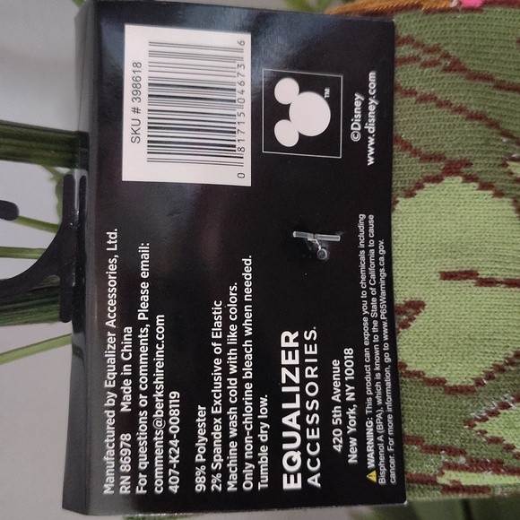 Disney Maui From Moana Crew Socks - Picture 5 of 6